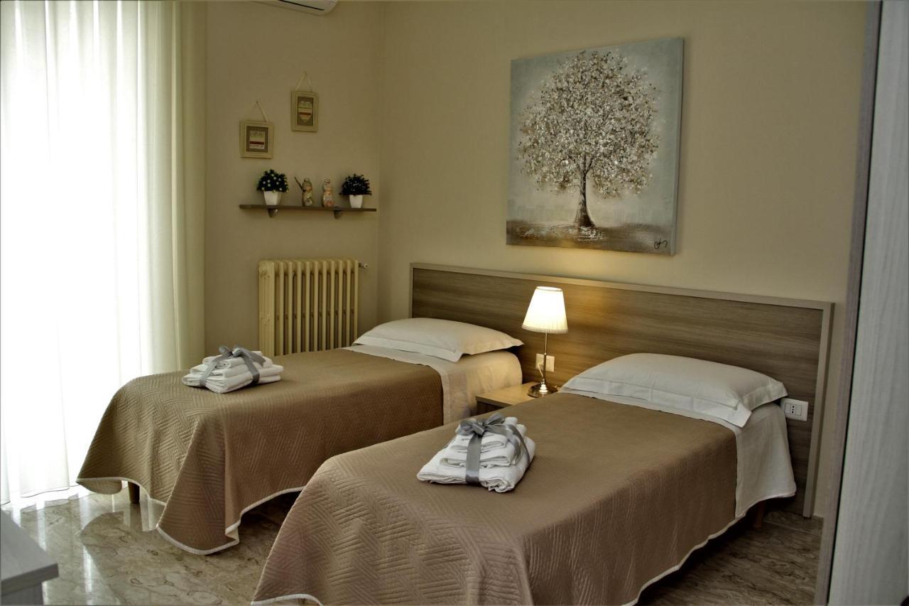 Casa Vacanze Civico 32 Montescaglioso Buitenkant foto